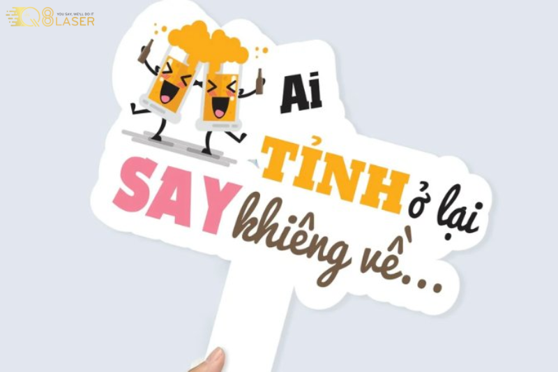 Bảng cầm tay nhỏ gọn, tiện chụp ảnh