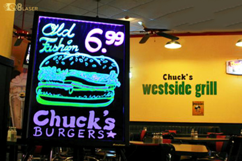 Bảng hiệu dạ quang nổi bật không cần điện