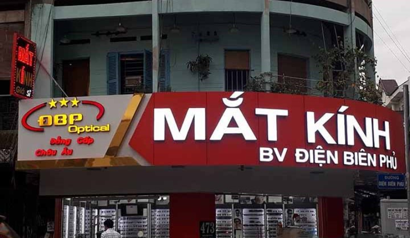 Bảng hiệu nhôm kính đẹp hiện đại