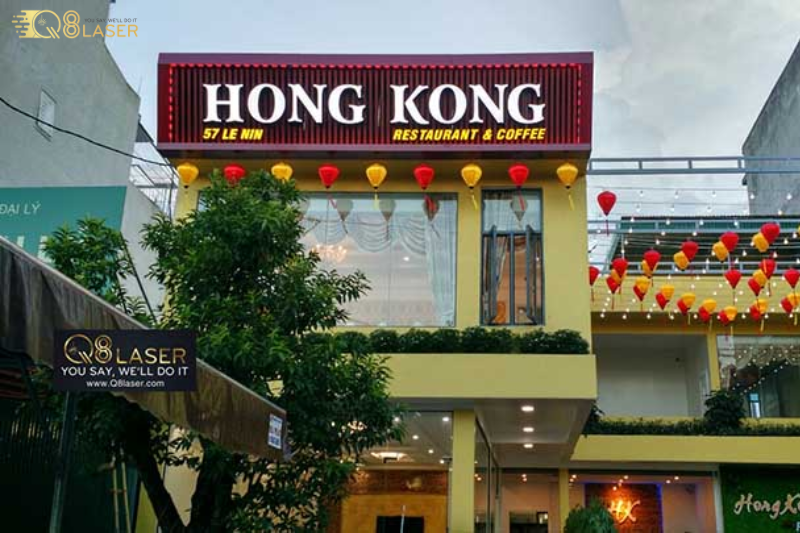 Bảng hiệu quán ăn đẹp kết hợp màu sắc hài hòa, dễ nhận diện