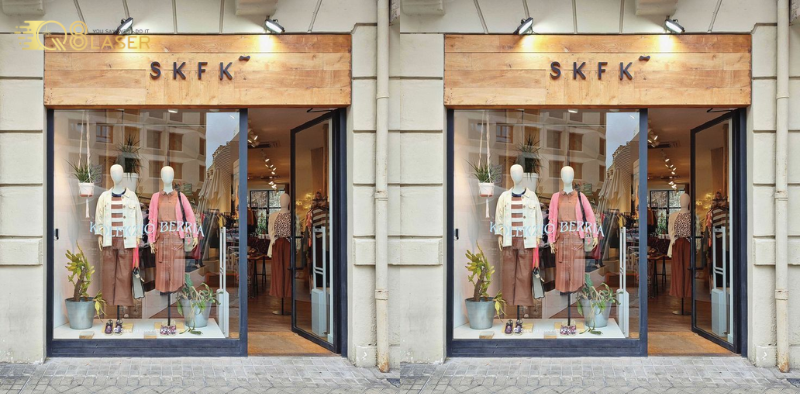 Bảng hiệu quần áo thiết kế theo phong cách riêng