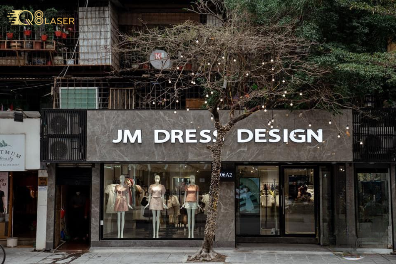 Bảng hiệu shop thiết kế theo yêu cầu, đa dạng chất liệu