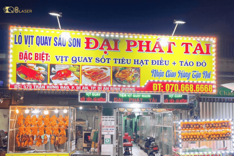 Bảng hiệu tiệm vịt quay phong cách truyền thống