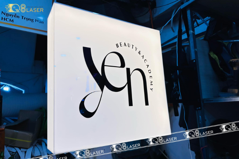 Bảng hiệu treo thiết kế theo yêu cầu, thi công nhanh