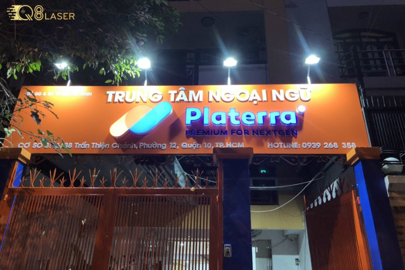 Bảng hiệu trung tâm anh ngữ nổi bật thương hiệu