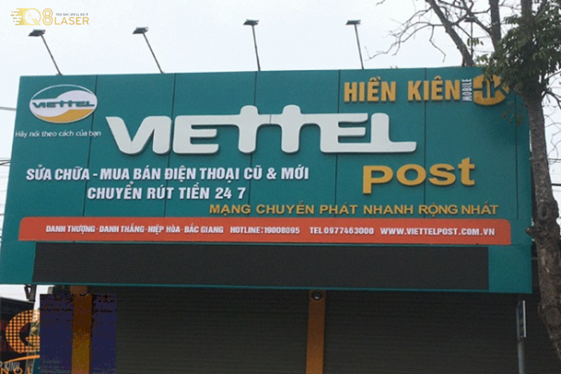 Bảng hiệu Viettel thiết kế đúng chuẩn nhận diện.