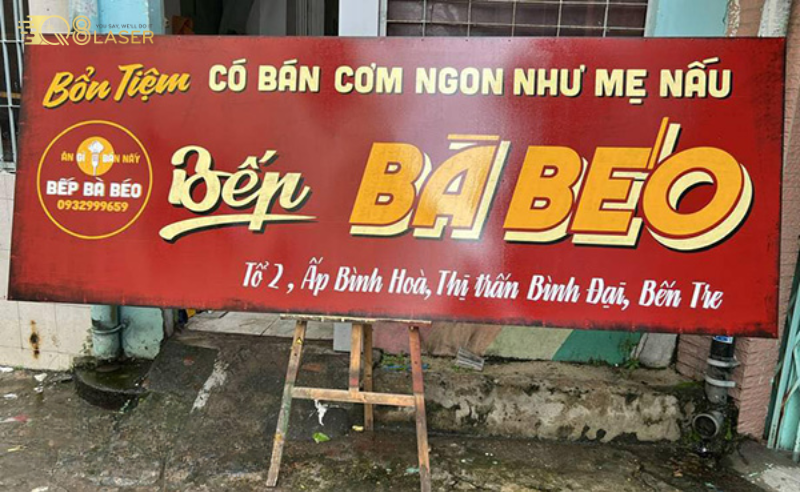 Bảng hiệu xưa gợi nhớ không gian phố thị một thời