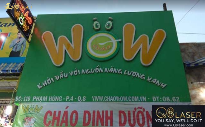 Biển cháo lòng rõ chữ, dễ nhìn ban ngày lẫn ban đêm