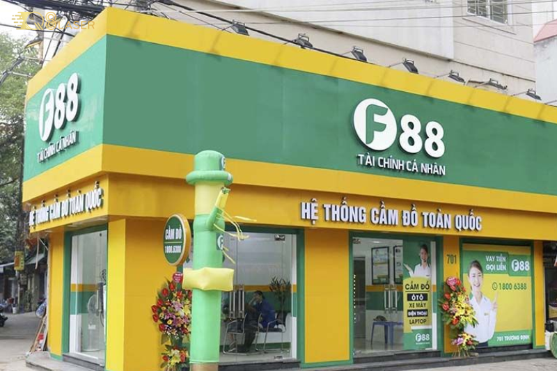 Biển hiệu cầm đồ nổi bật mặt tiền, dễ nhận diện thương hiệu