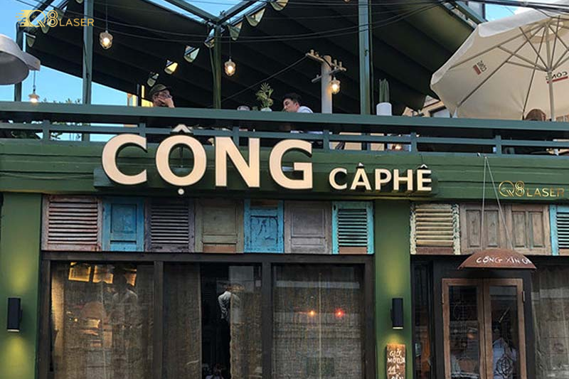 Biển hiệu quán cafe thiết kế sắc nét, rõ chữ