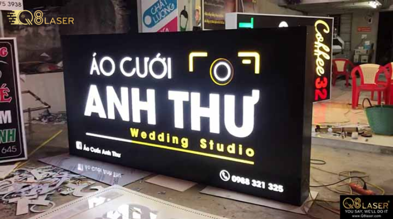 Biển led âm bản sáng đèn thu hút ánh nhìn