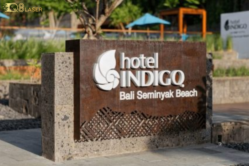 Biển nhà nghỉ đẹp, dễ nhận biết ban đêm