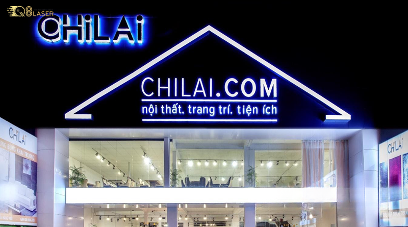 Biển nội thất ô tô đẹp cho không gian trưng bày