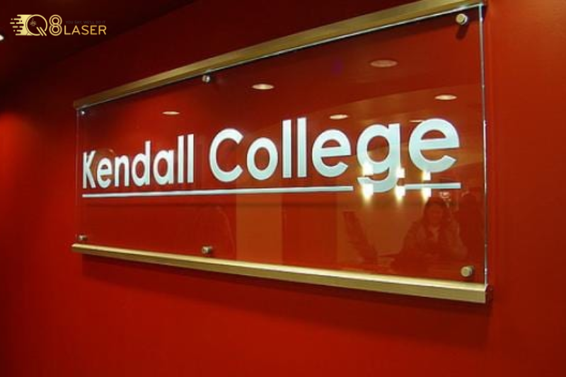 Biển quảng cáo âm bản độ bền cao, dễ bảo trì