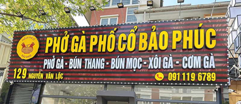 Biển quảng cáo bún phở rõ ràng, dễ nhìn
