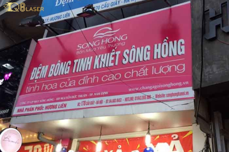 Biển quảng cáo chăn ga gối đệm nổi bật mặt tiền