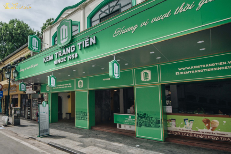 Biển quảng cáo kem tươi đẹp, thu hút khách vãng lai