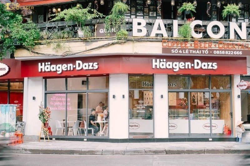 Biển quảng cáo kem tươi thu hút giới trẻ