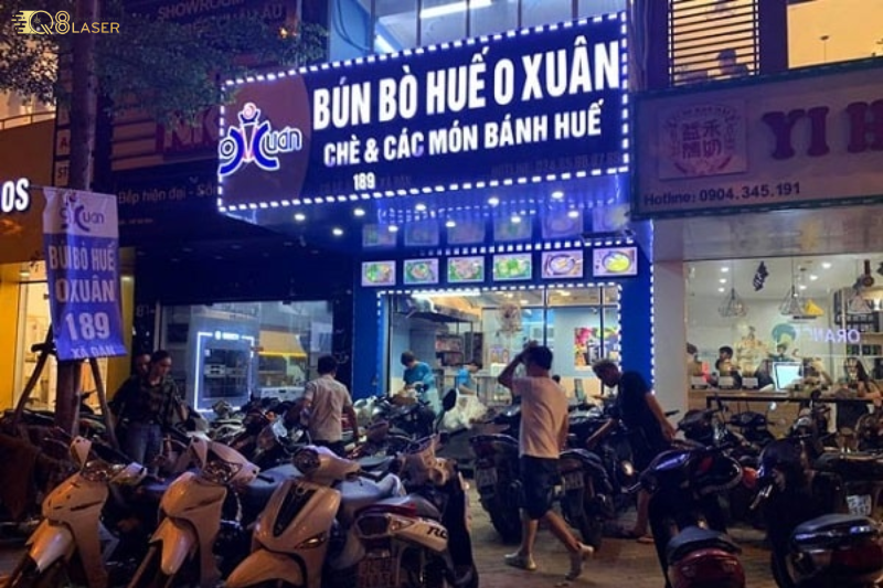 Biển quảng cáo quán phở dễ nhận biết
