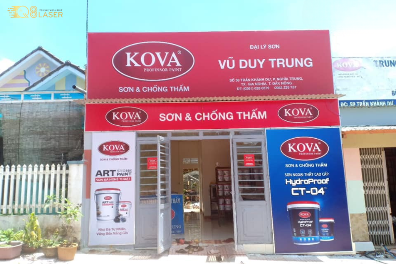 Biển quảng cáo sơn rõ nét, dễ nhìn từ xa.