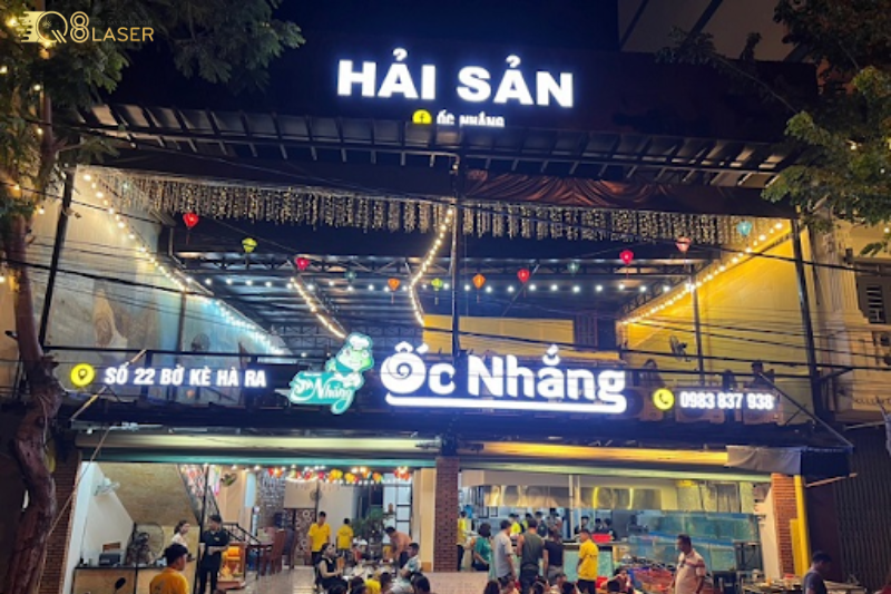 Bảng hiệu nhà hàng thiết kế nổi bật, thu hút khách ngay từ xa