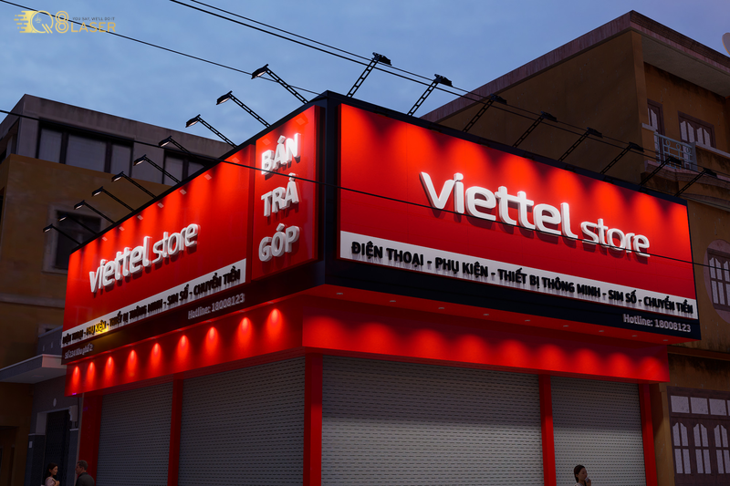 Biển vẫy Viettel thu hút khách từ xa.