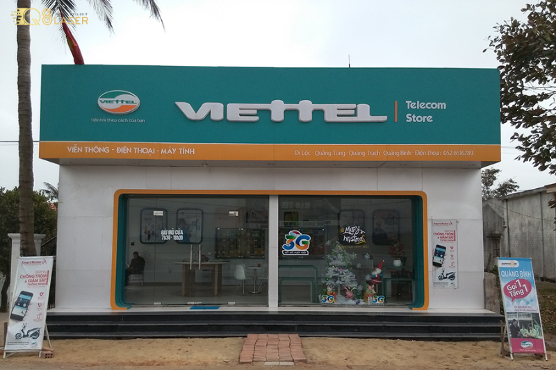 Biển Viettel đúng màu sắc thương hiệu.