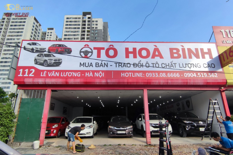 In biển quảng cáo nhanh, đúng tiến độ