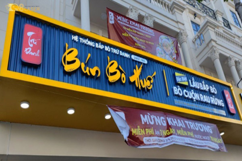Mẫu bảng hiệu bằng tôn đẹp, dễ bảo trì