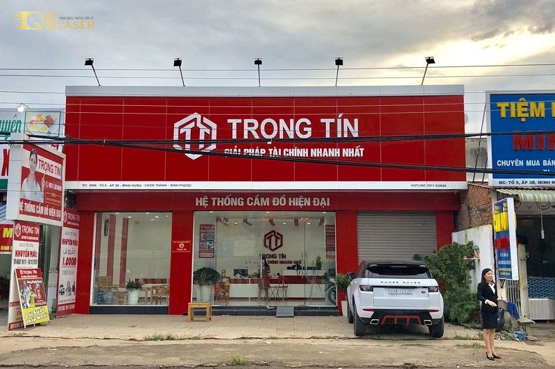 Mẫu bảng hiệu dịch vụ cầm đồ sang trọng, dễ tạo thiện cảm