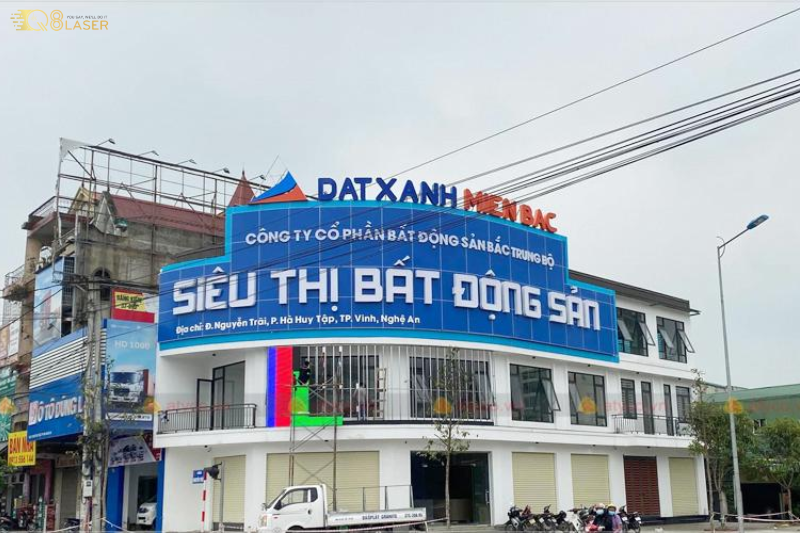 Mẫu biển quảng cáo nhà đất đẹp, tăng nhận diện thương hiệu.