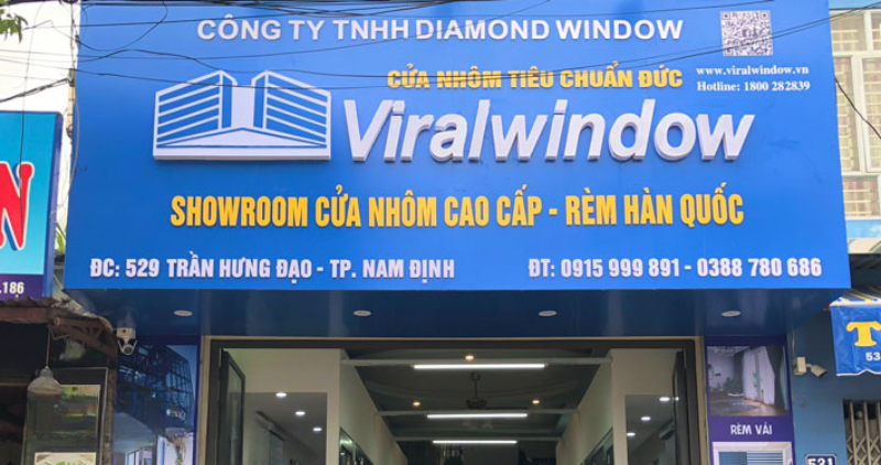 Mẫu biển quảng cáo nhôm kính đẹp