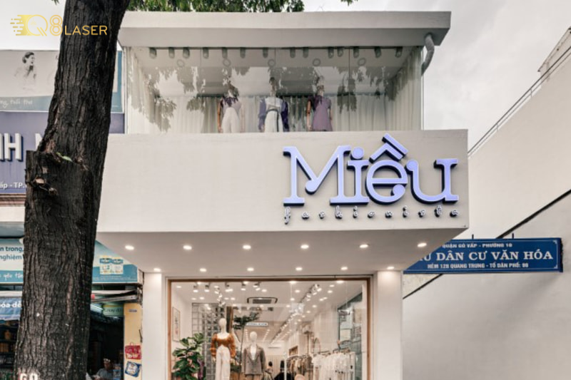 Mẫu biển quảng cáo shop quần áo đẹp, thi công chuyên nghiệp