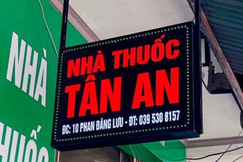 Mẫu biển vẫy quầy thuốc tiện lợi, dễ thi công