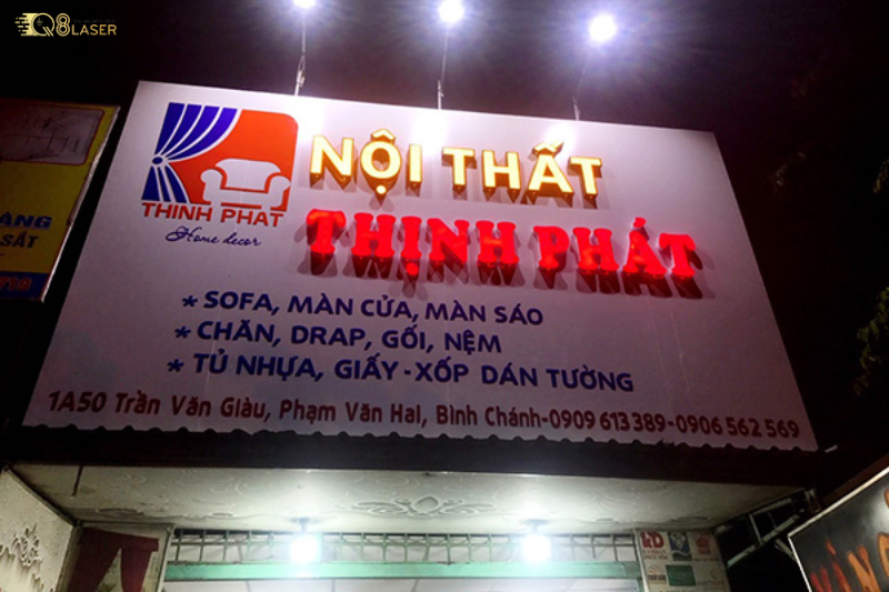 Quảng cáo ô tô tốt nhất với bảng hiệu nội thất đẹp