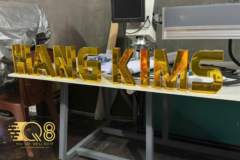 Bảng hiệu chữ inox đồng đẹp