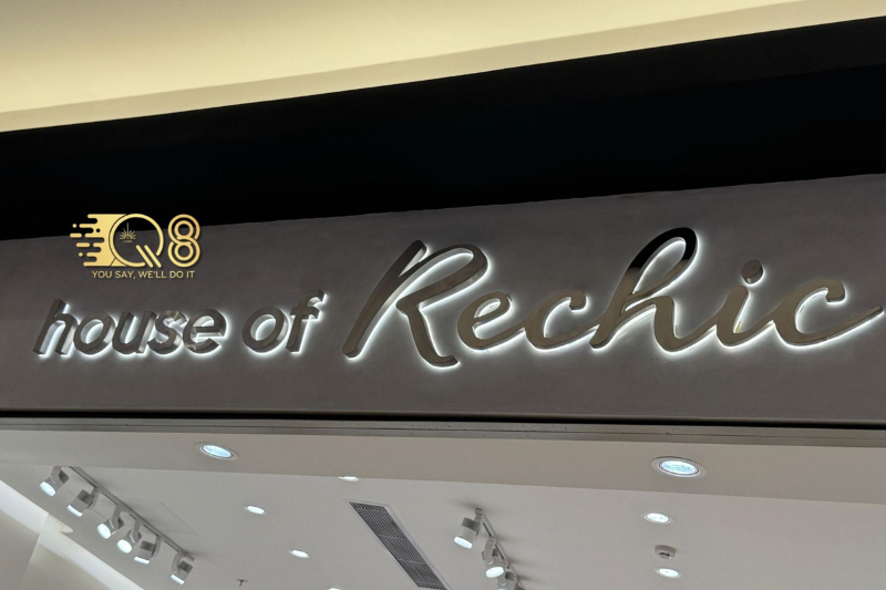 Bảng hiệu chữ inox trắng gương đẹp