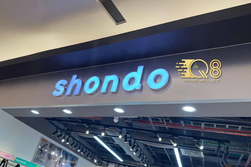 Chữ inox trắng bảng hiệu công ty