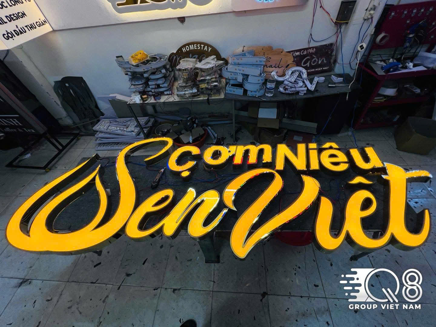 Chữ inox vàng xước