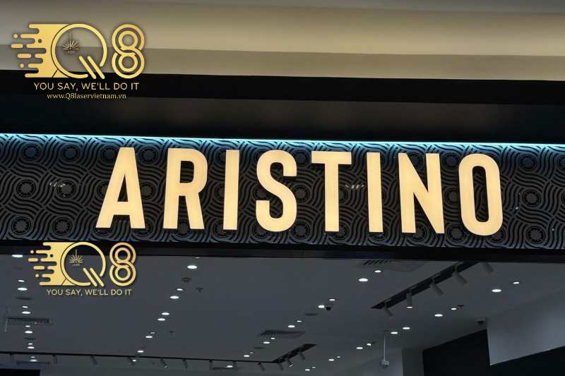 Chữ inox vàng xước không LED gắn tường