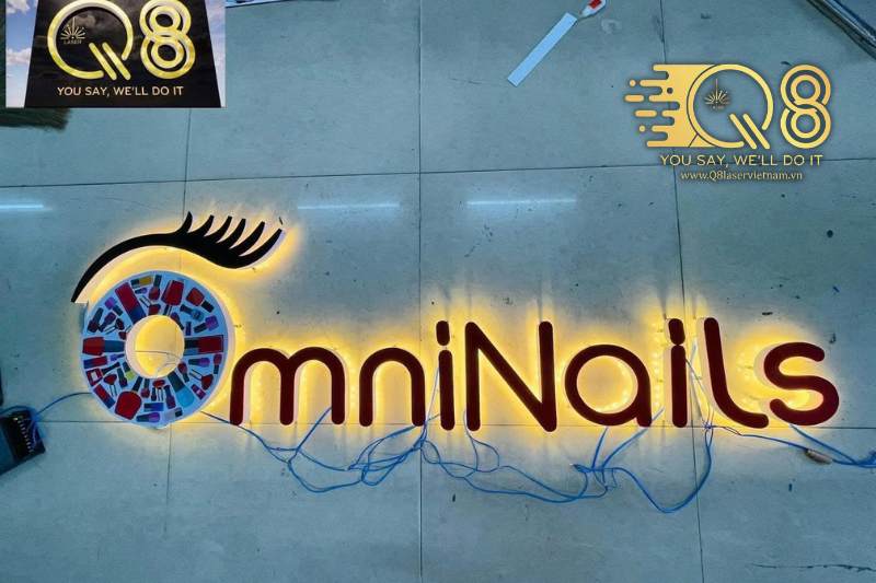 Mẫu chữ inox vàng gương sáng chân sang trọng